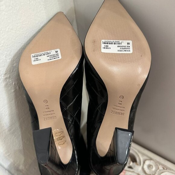 Schutz Alyah boot in embossed croc black 8 - Picture 7 of 9